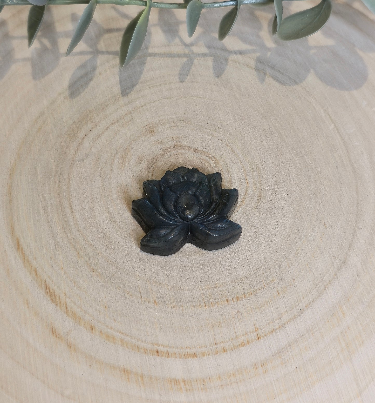 Lotus en Labradorite