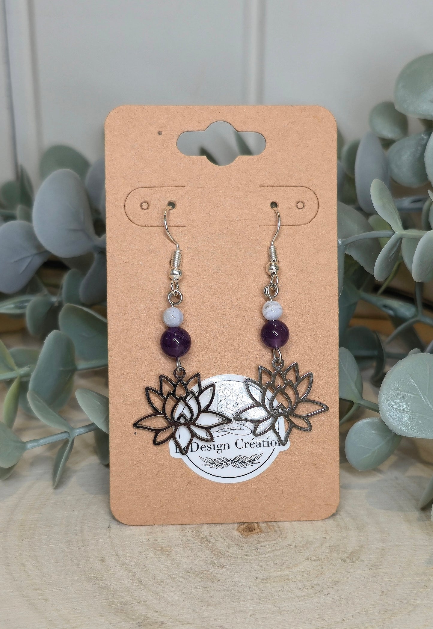 Boucles d’oreilles Lotus Améthyste et Agate dentelle bleue