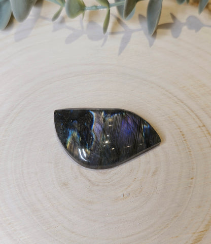 Freeform Labradorite